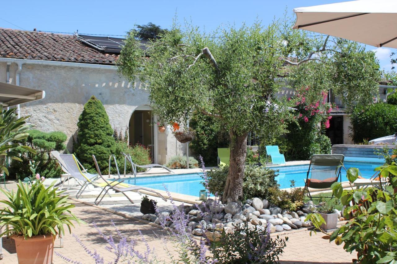 Les Charmes De Vincent - Le Loft Cabernet Bed & Breakfast Fronsac  Exterior photo